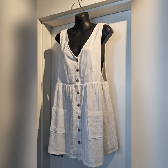 Mooloola Beach Dress - Picture 2 of 3